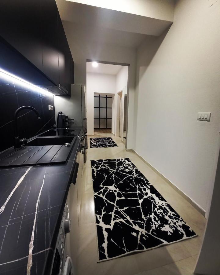 Apartment Stone